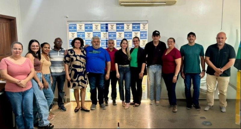 SINTERO participa de audiência com prefeito de Seringueiras para tratar de pautas da educação